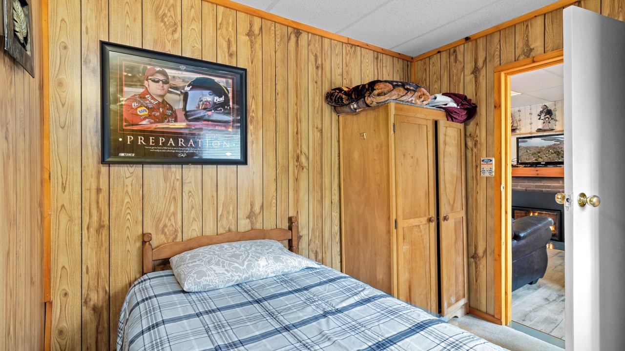 Photo of Bedroom in Flesherton