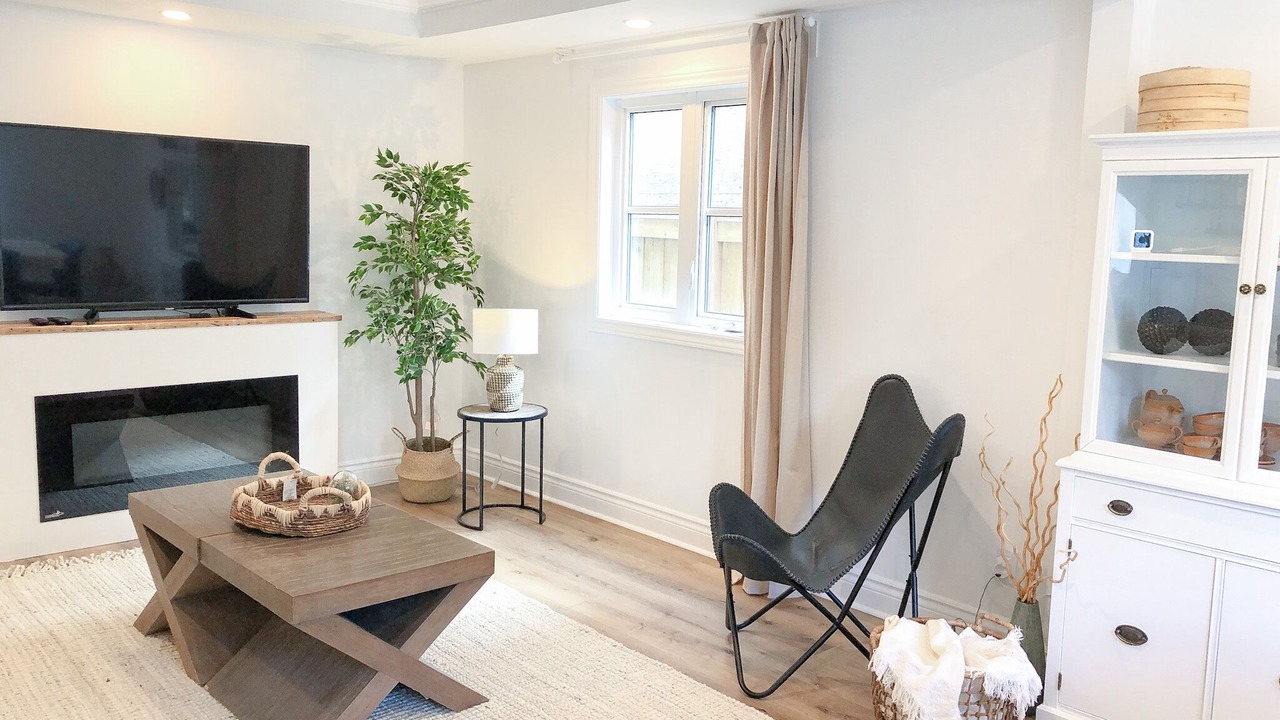 Photo of Livingroom in Etobicoke