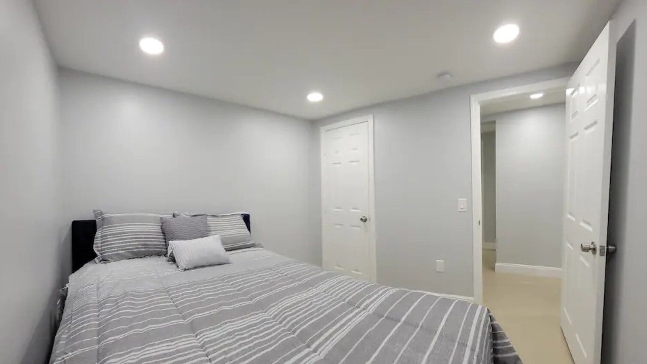 Photo of Bedroom in Town N County Park
