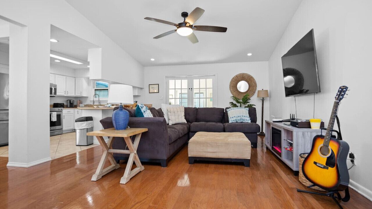 Photo of Livingroom in Fort Walton Beach