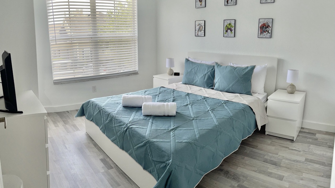 Photo of Bedroom in Venetian Bay Villages