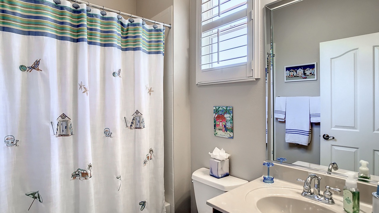 Photo of Bathroom in Mallory Square