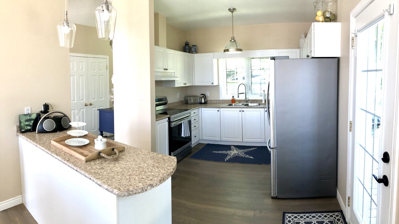 Photo of Kitchen in Honey Harbour
