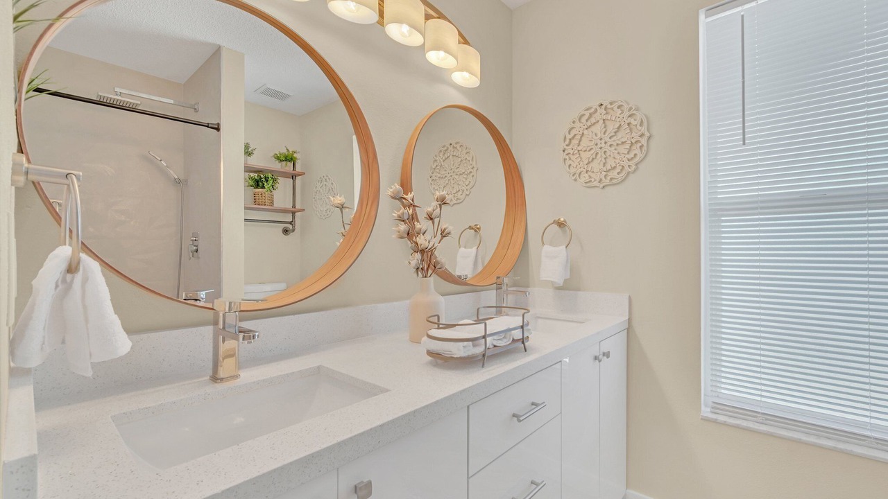 Photo of Bathroom in Lindfields