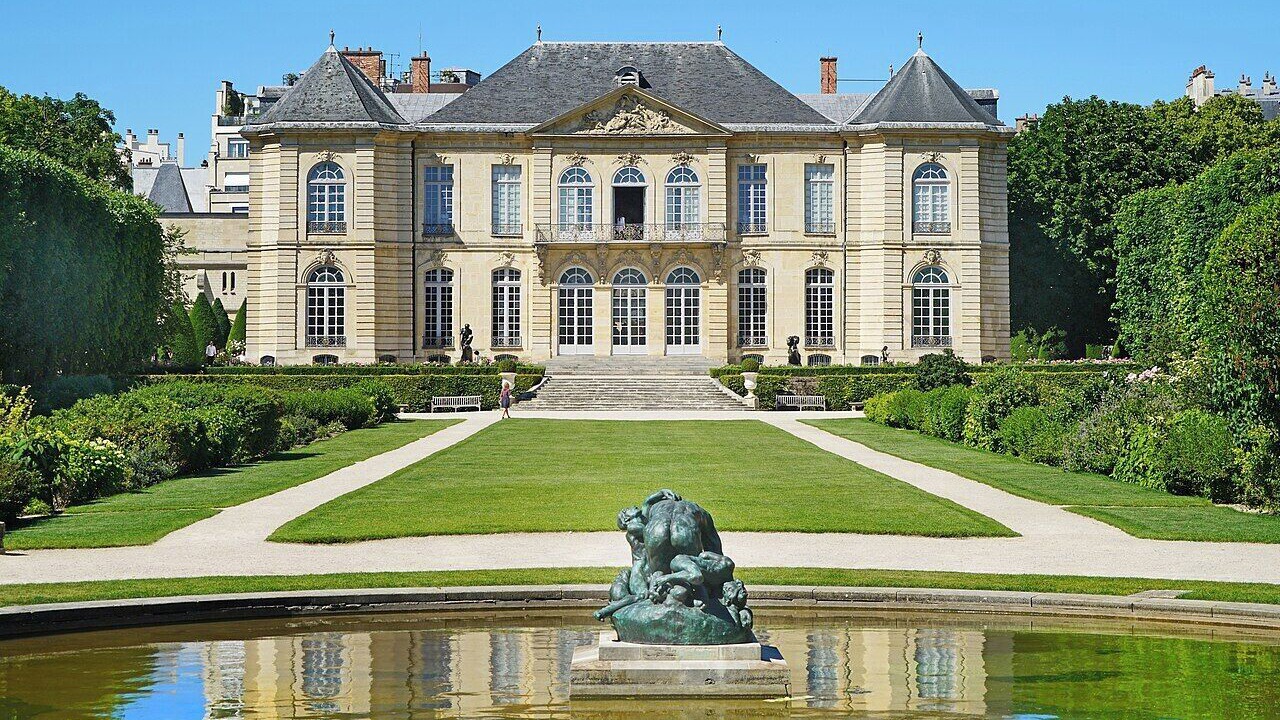 Photo of Others in Quartier de l'Ecole-Militaire