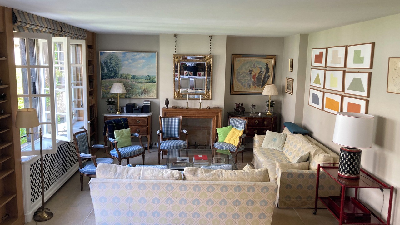 Photo of Livingroom in Quartier de l'Ecole-Militaire