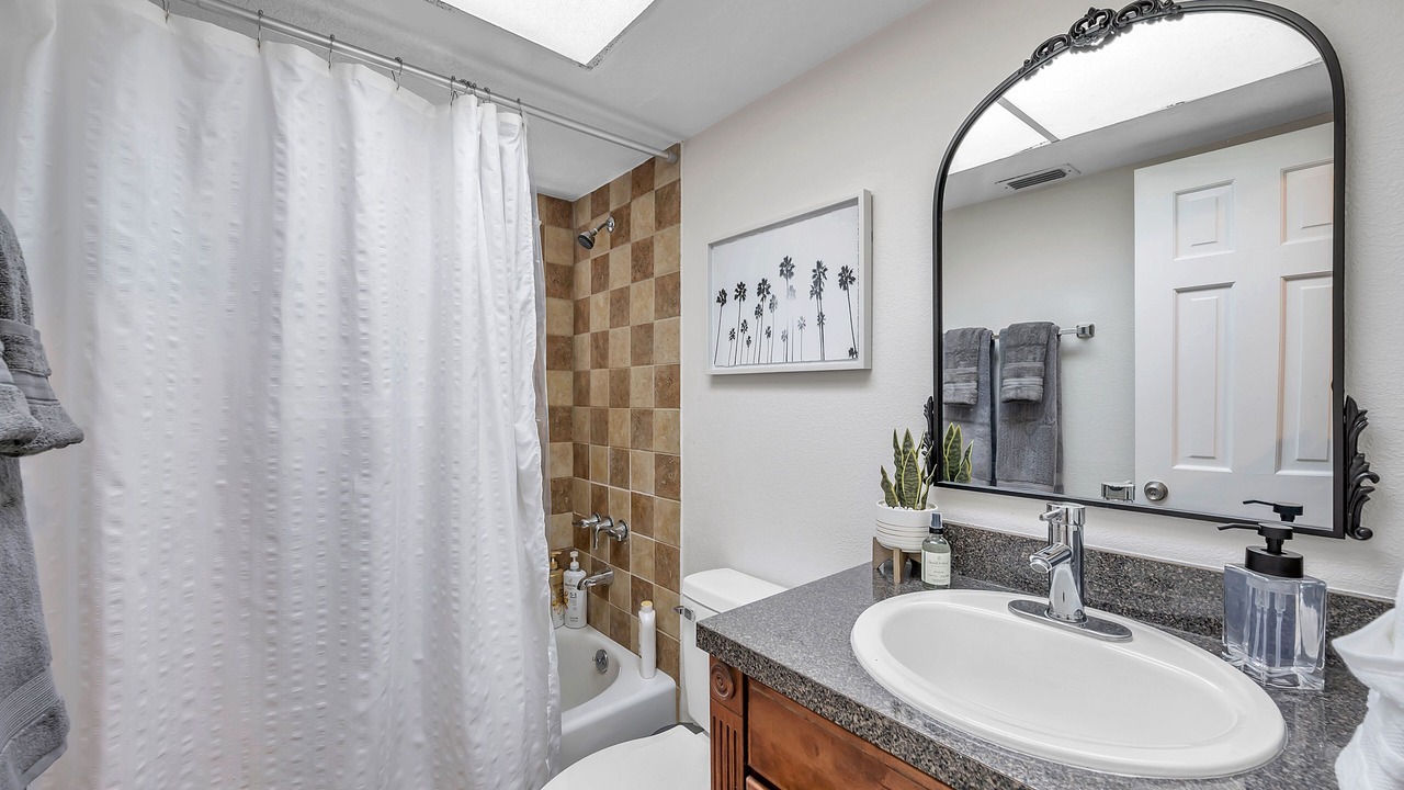 Photo of Bathroom in Seffner