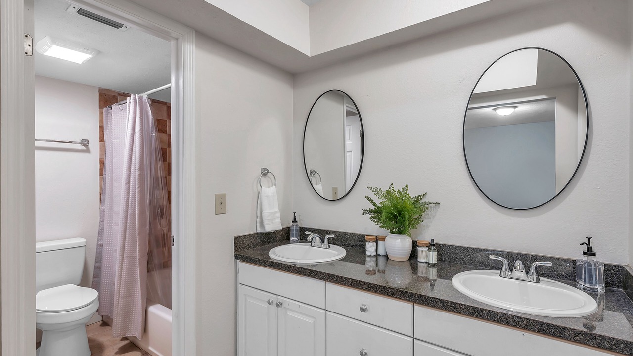 Photo of Bathroom in Seffner