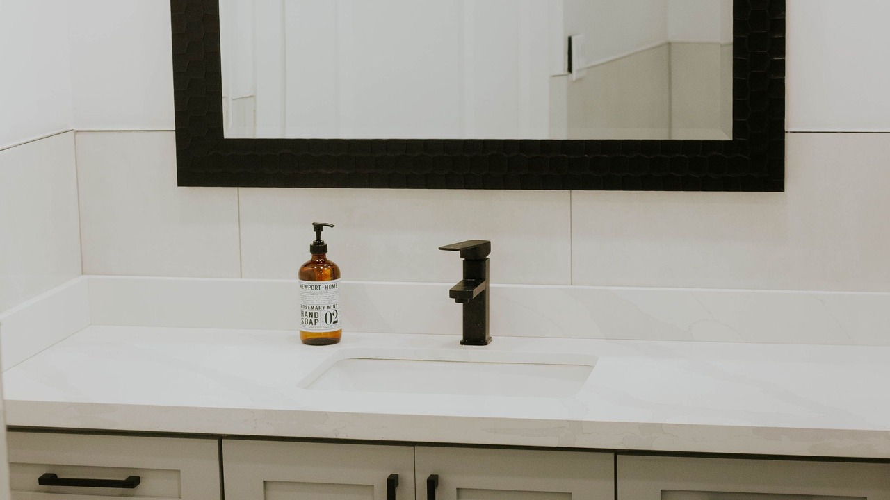 Photo of Bathroom in Carrying Place