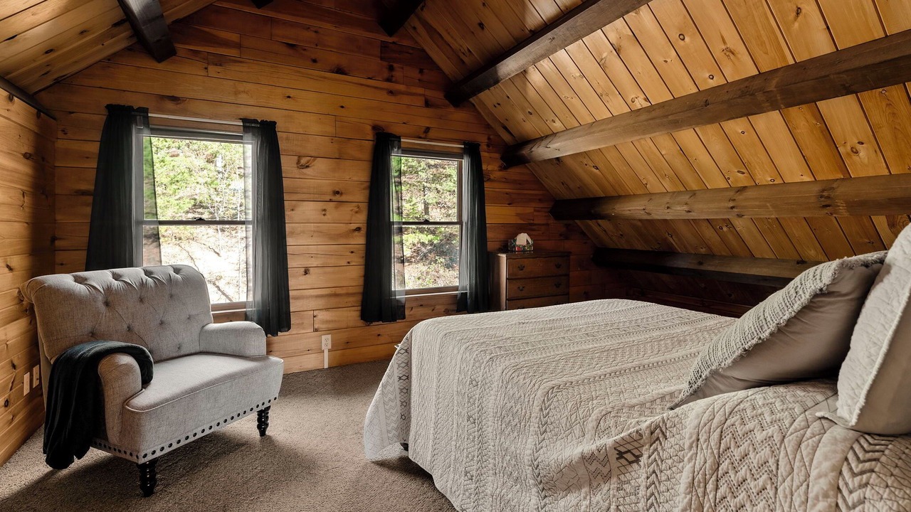 Photo of Bedroom in Cedarhurst