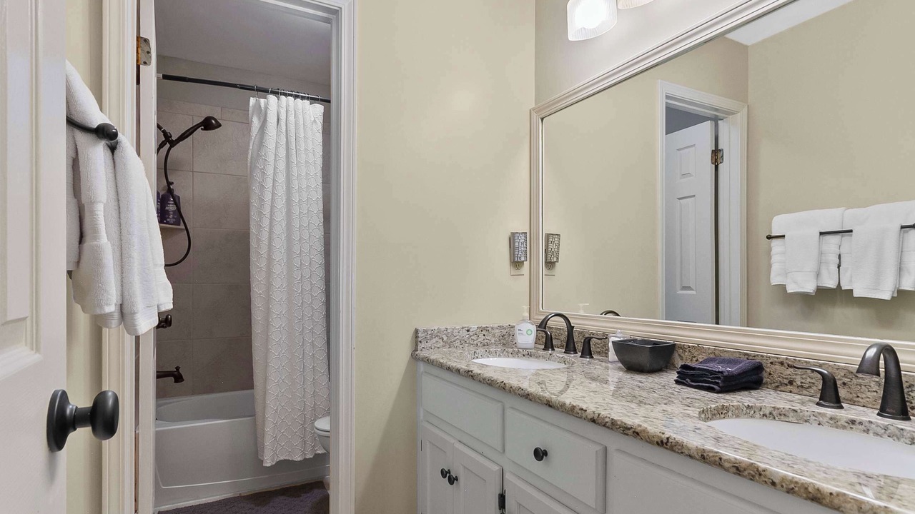 Photo of Bathroom in Tuscaloosa
