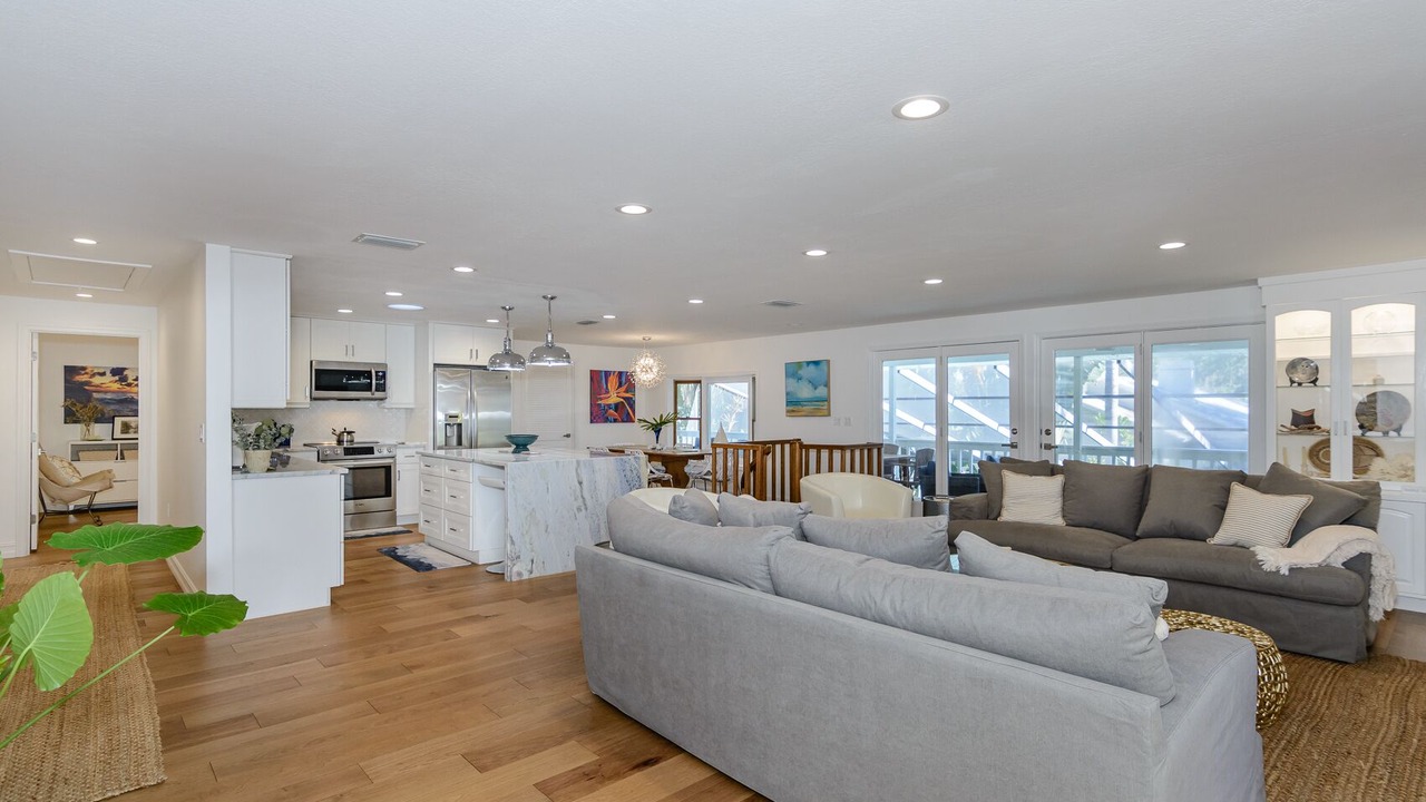 Photo of Livingroom in Tarpon Springs