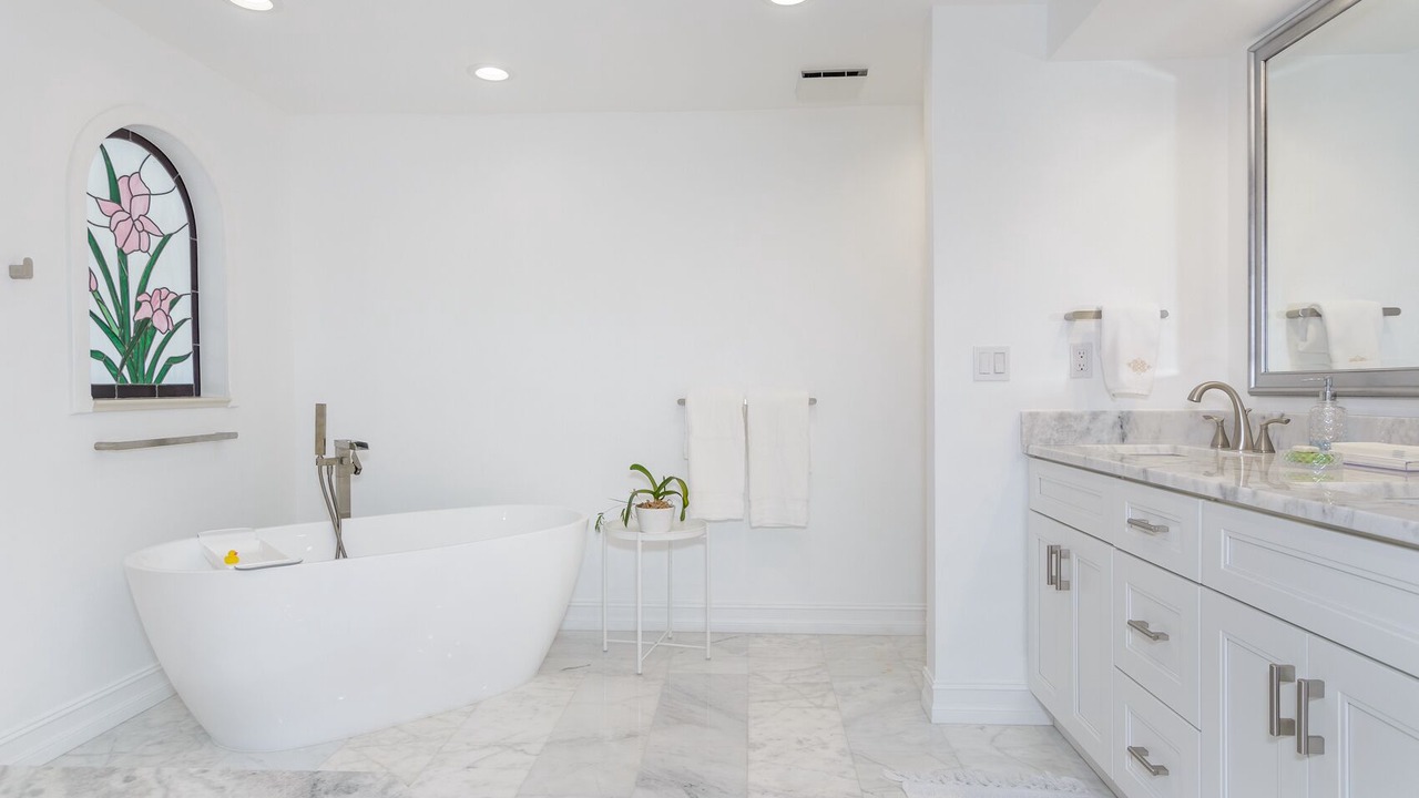 Photo of Bathroom in Tarpon Springs