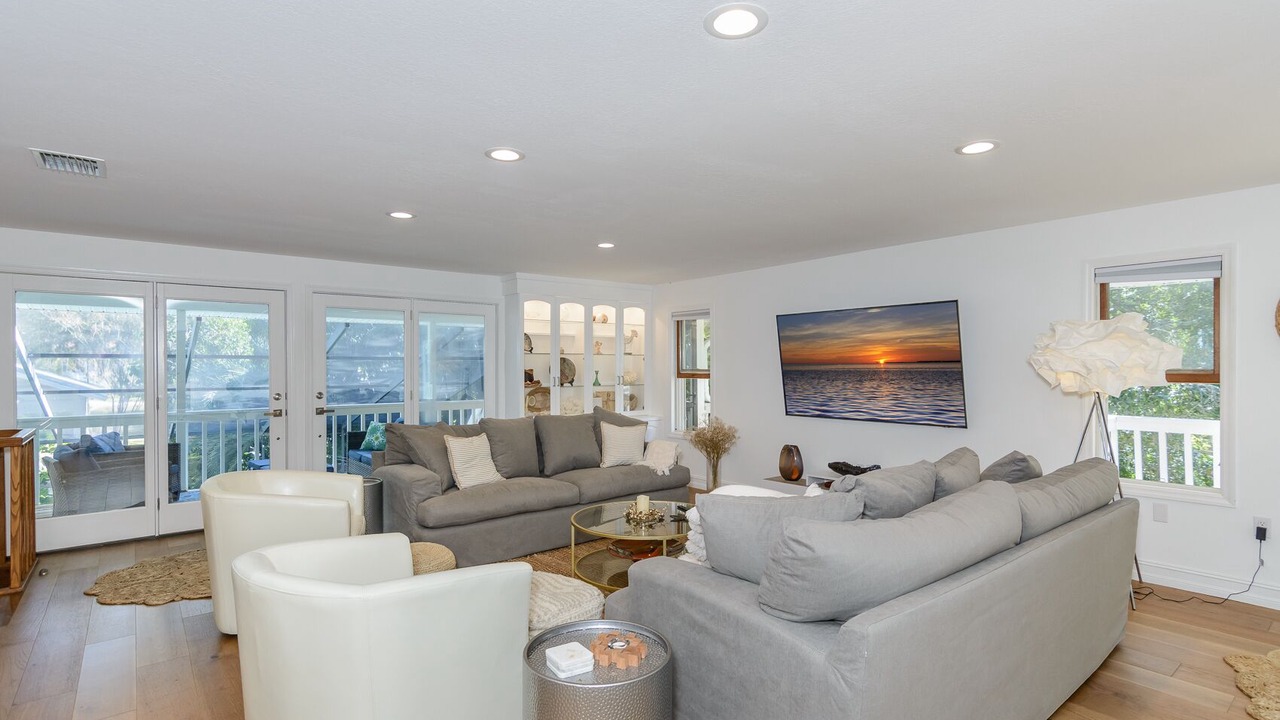 Photo of Livingroom in Tarpon Springs
