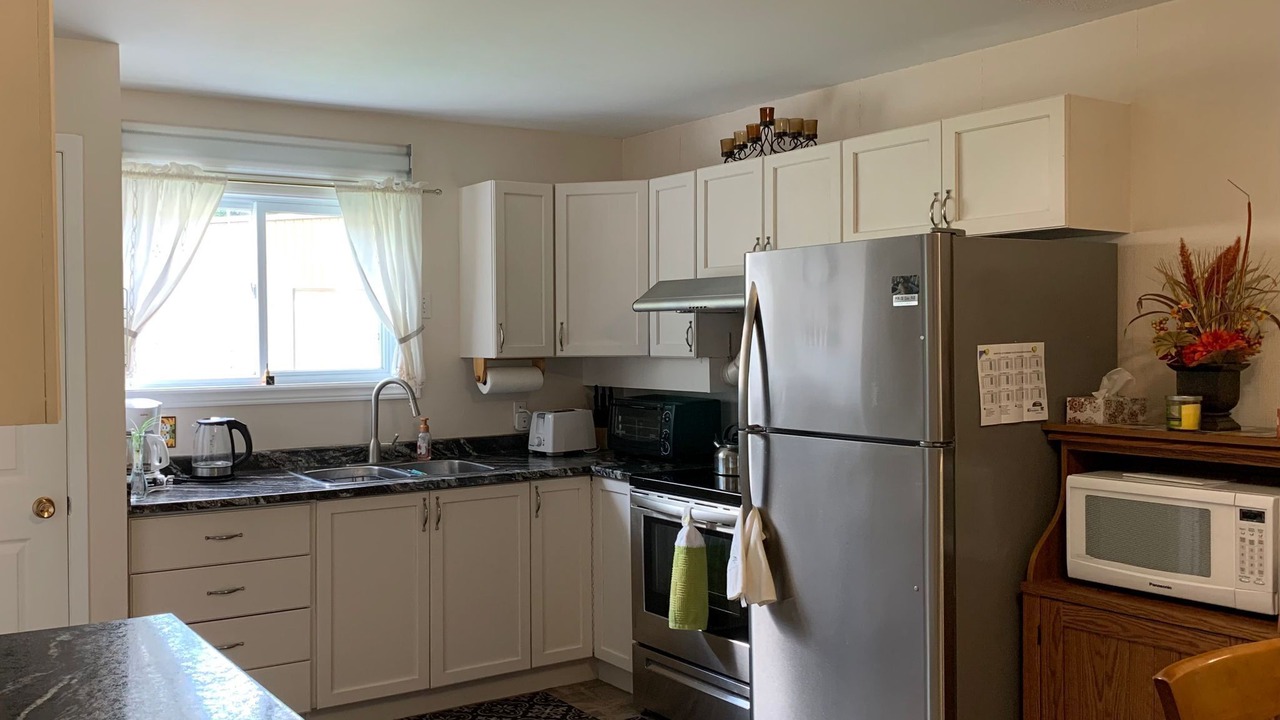 Photo of Kitchen in Burk's Falls