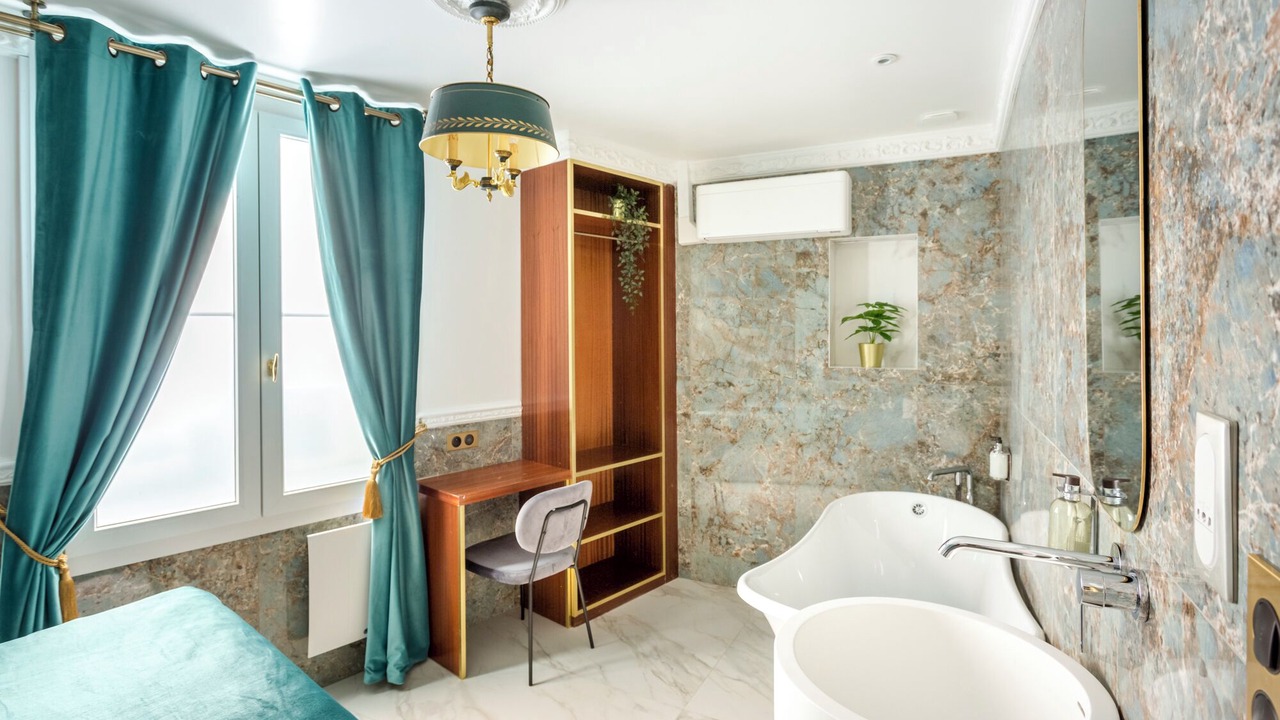 Photo of Bathroom in Arsenal
