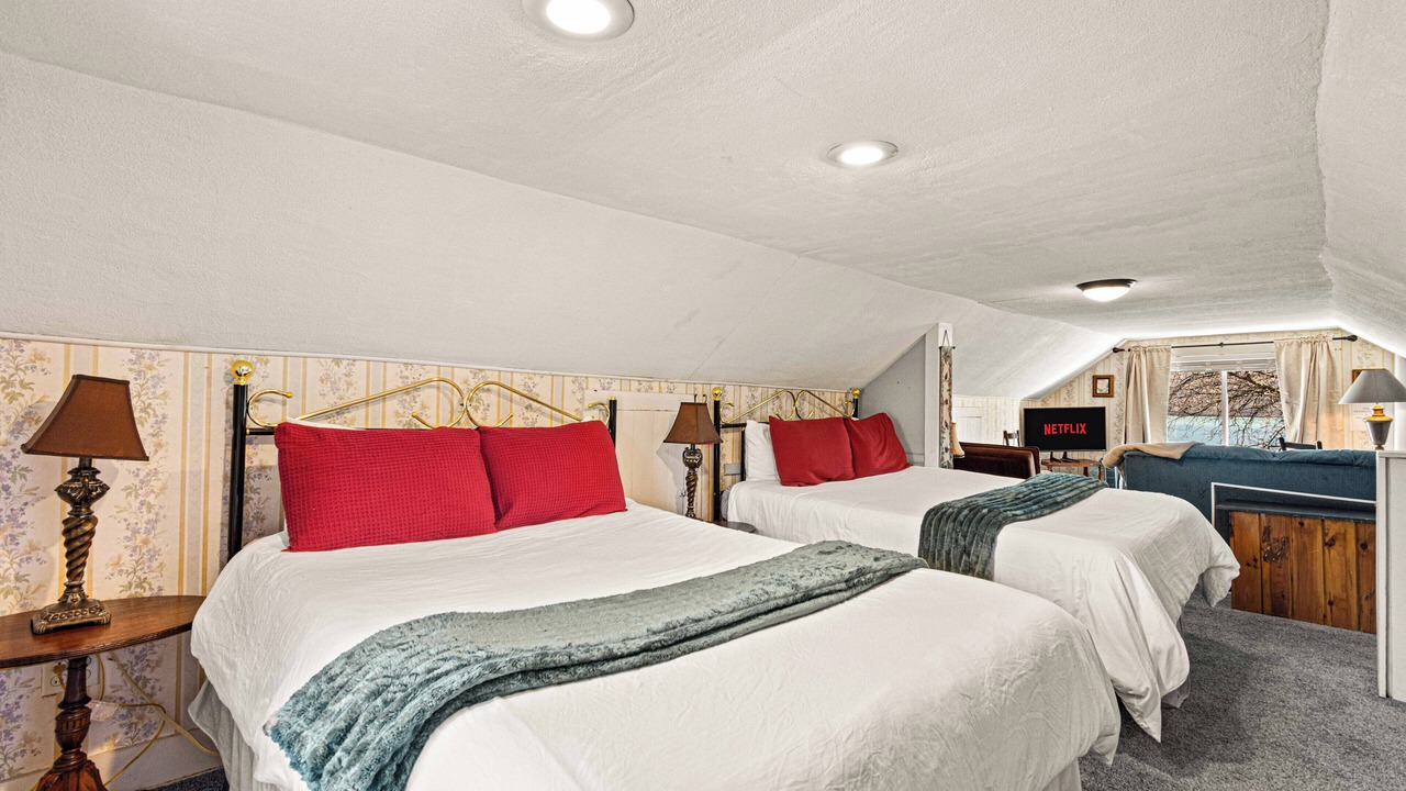 Photo of Bedroom in Town of Reading