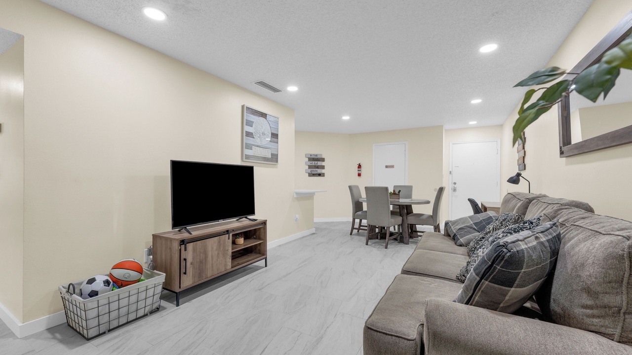 Photo of Livingroom in Ventura
