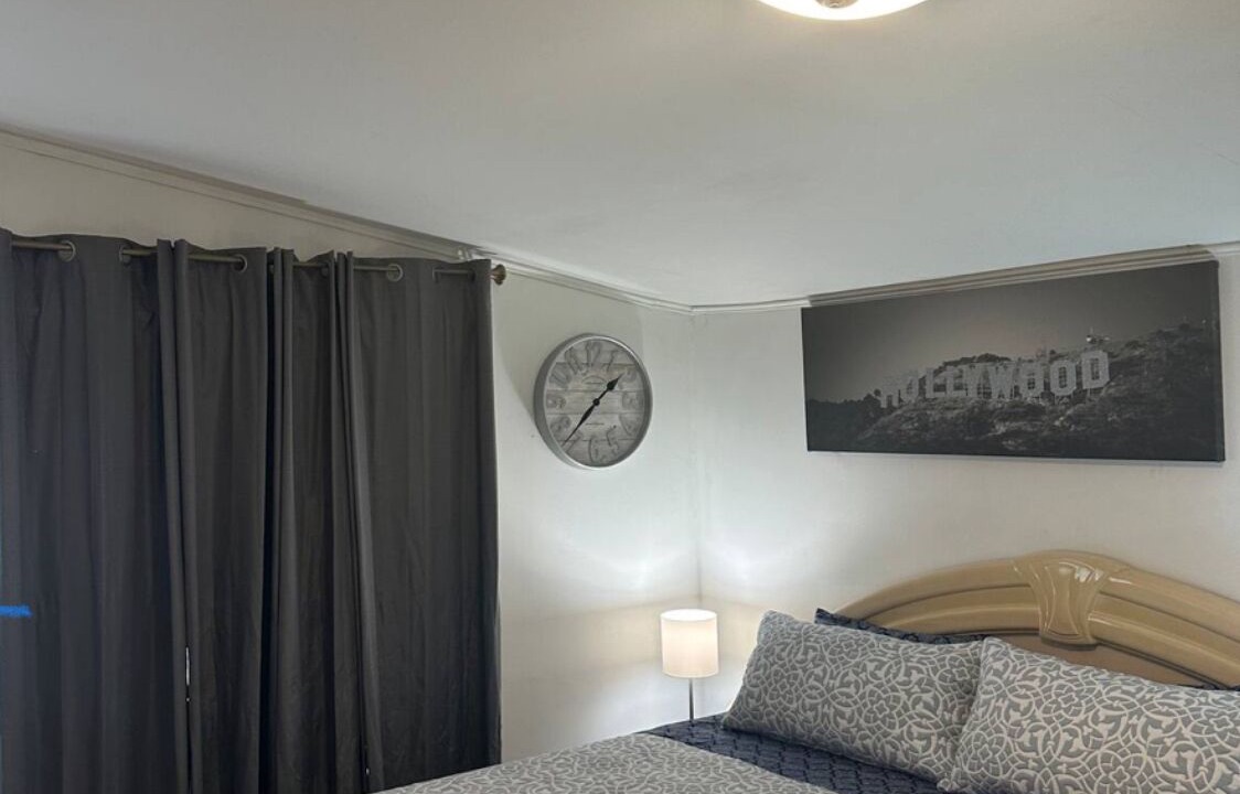 Photo of Bedroom in Lake Magdalene