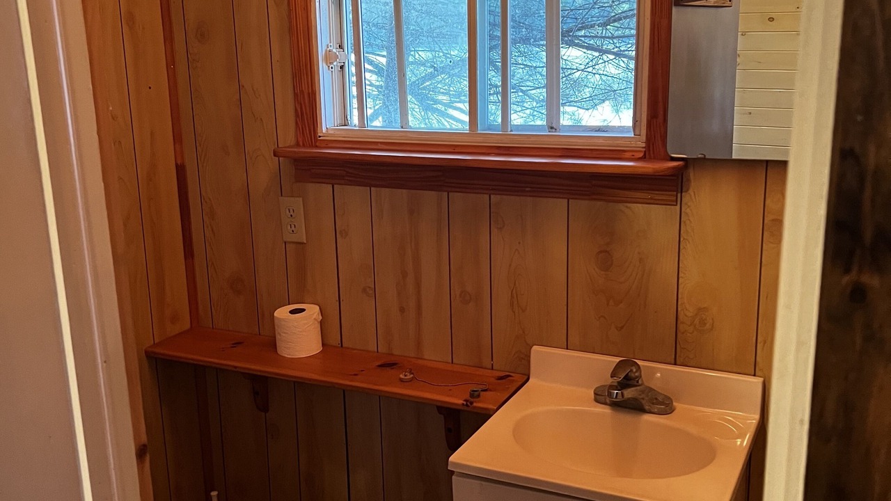 Photo of Bathroom in Muskoka Lakes