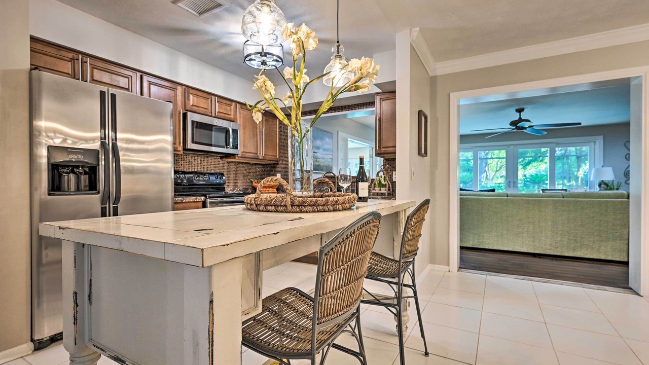 Photo of Kitchen in Bearss Plaza