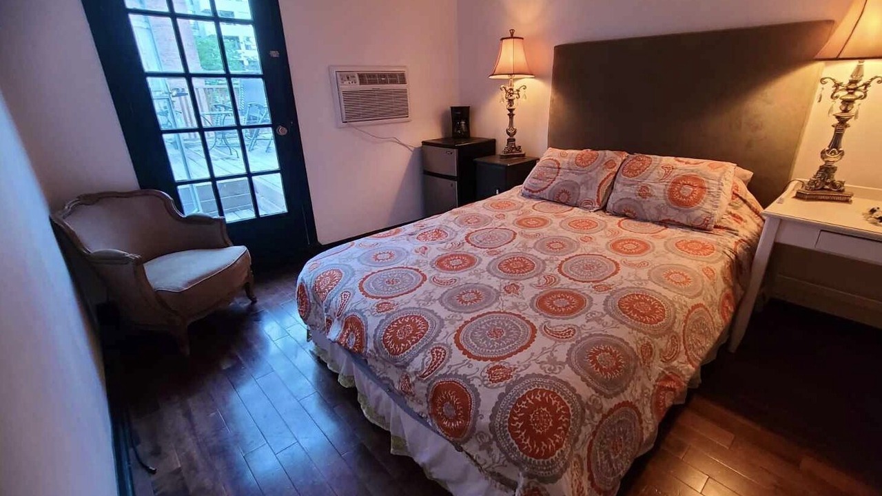 Photo of Bedroom in Church and Wellesley