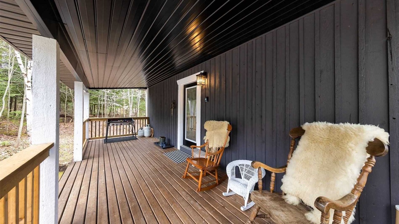 Photo of Patio Balcony in Hastings Highlands