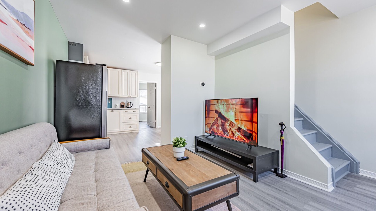 Photo of Livingroom in Rockcliffe - Smythe