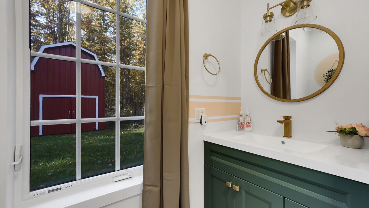 Photo of Bathroom in Campbellford
