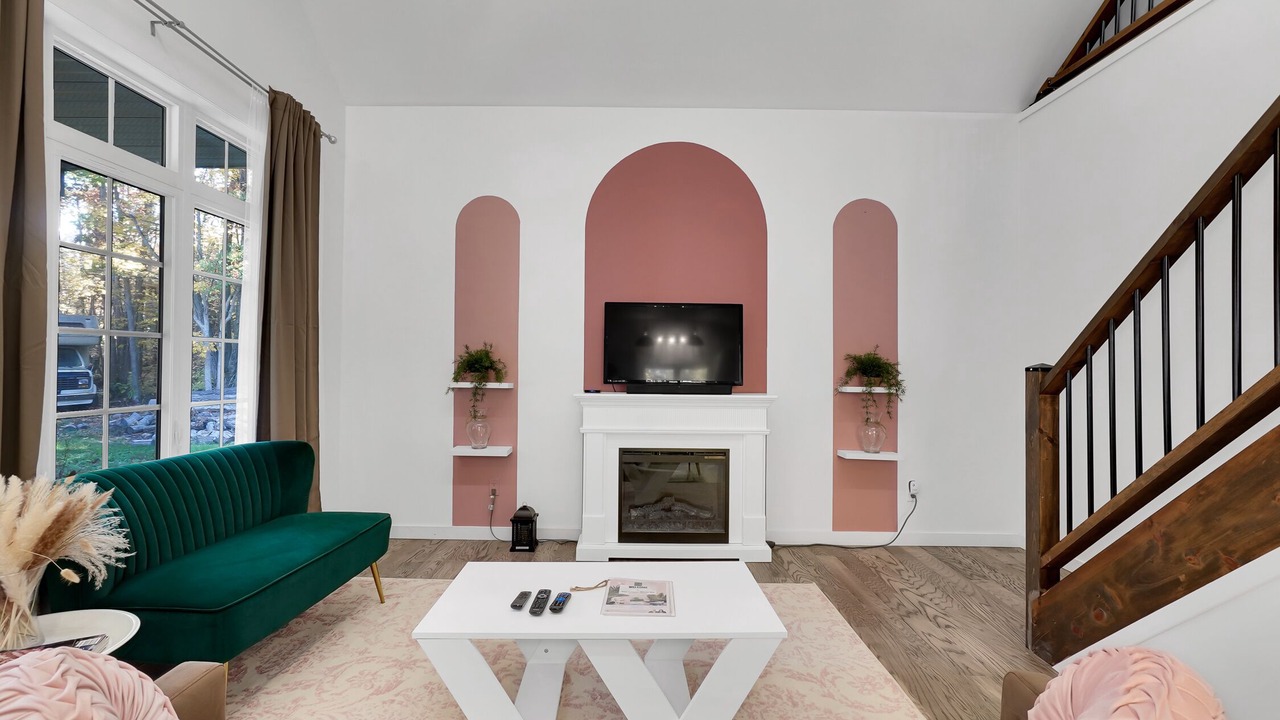 Photo of Livingroom in Campbellford