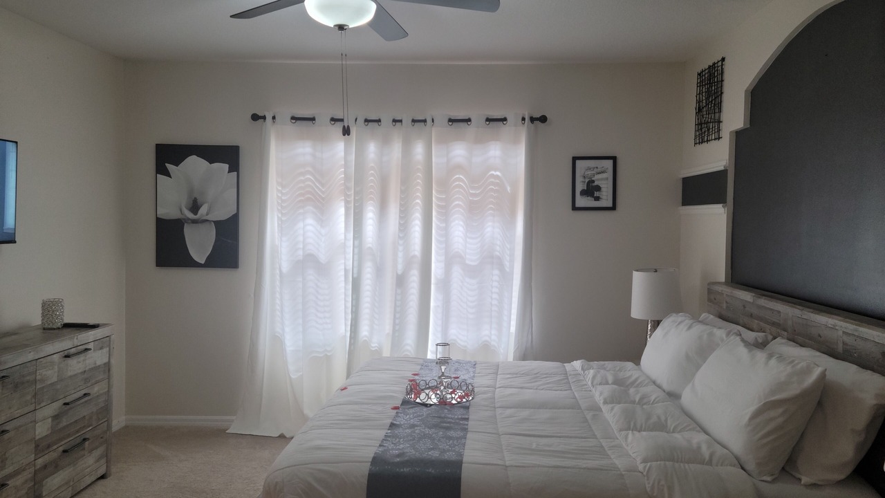 Photo of Bedroom in Sunset Ridge