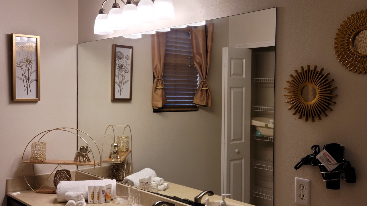 Photo of Bathroom in Sunset Ridge