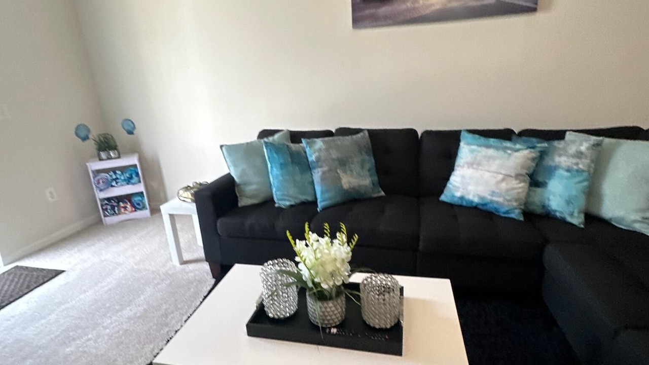 Photo of Livingroom in Sunset Ridge