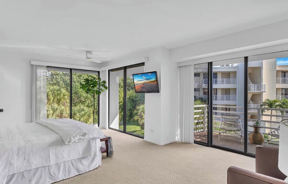 Photo of Bedroom in Orchid Island
