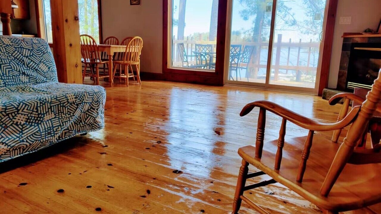Photo of Livingroom in Gravenhurst