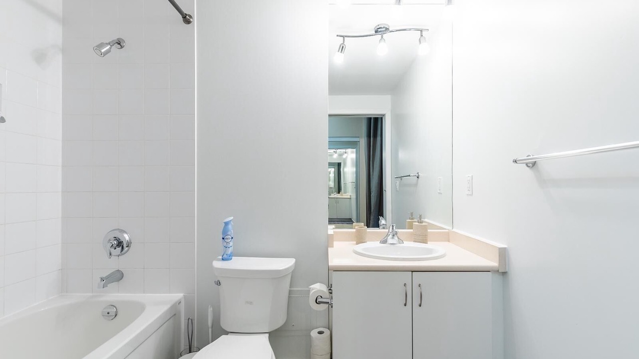 Photo of Bathroom in Fort York