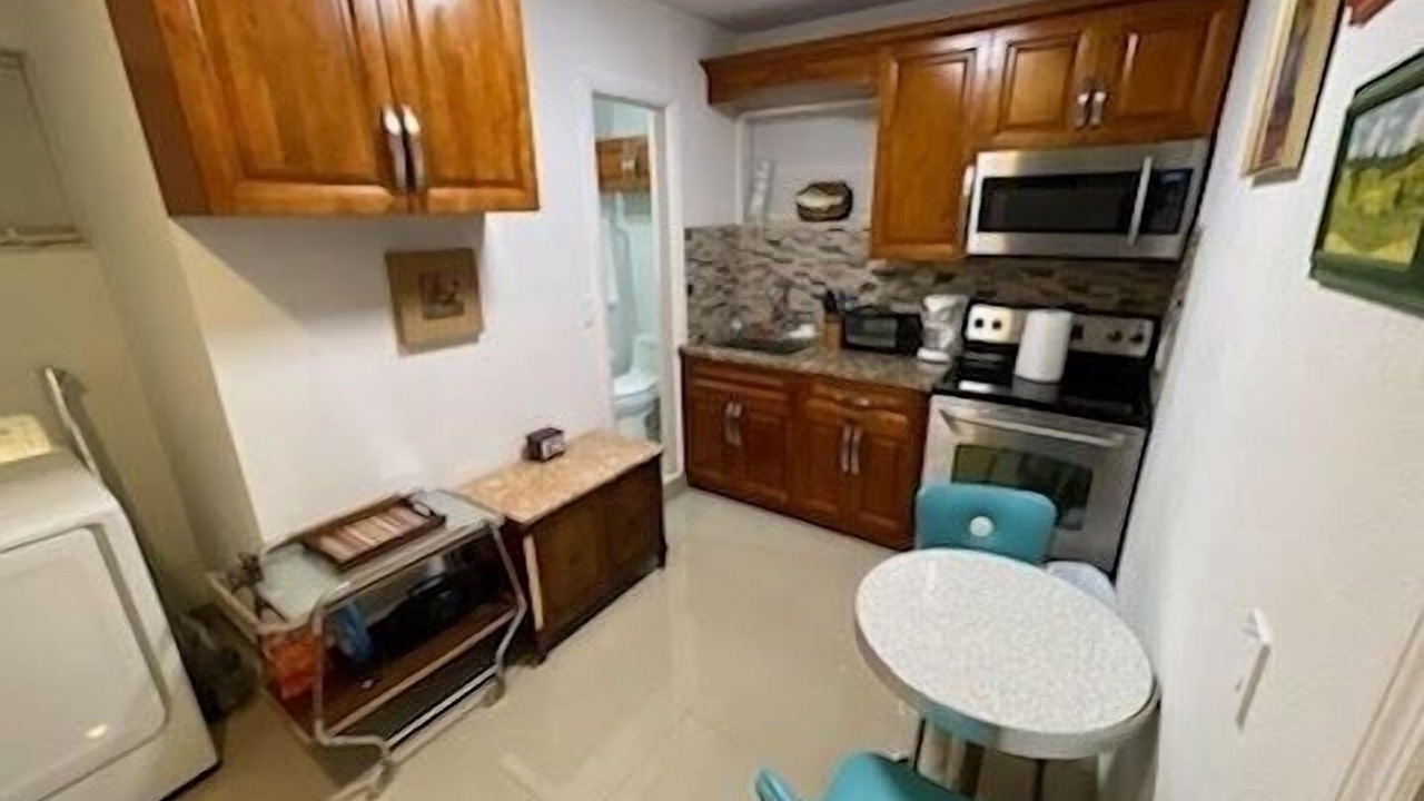 Photo of Bedroom in Buckhead Ridge