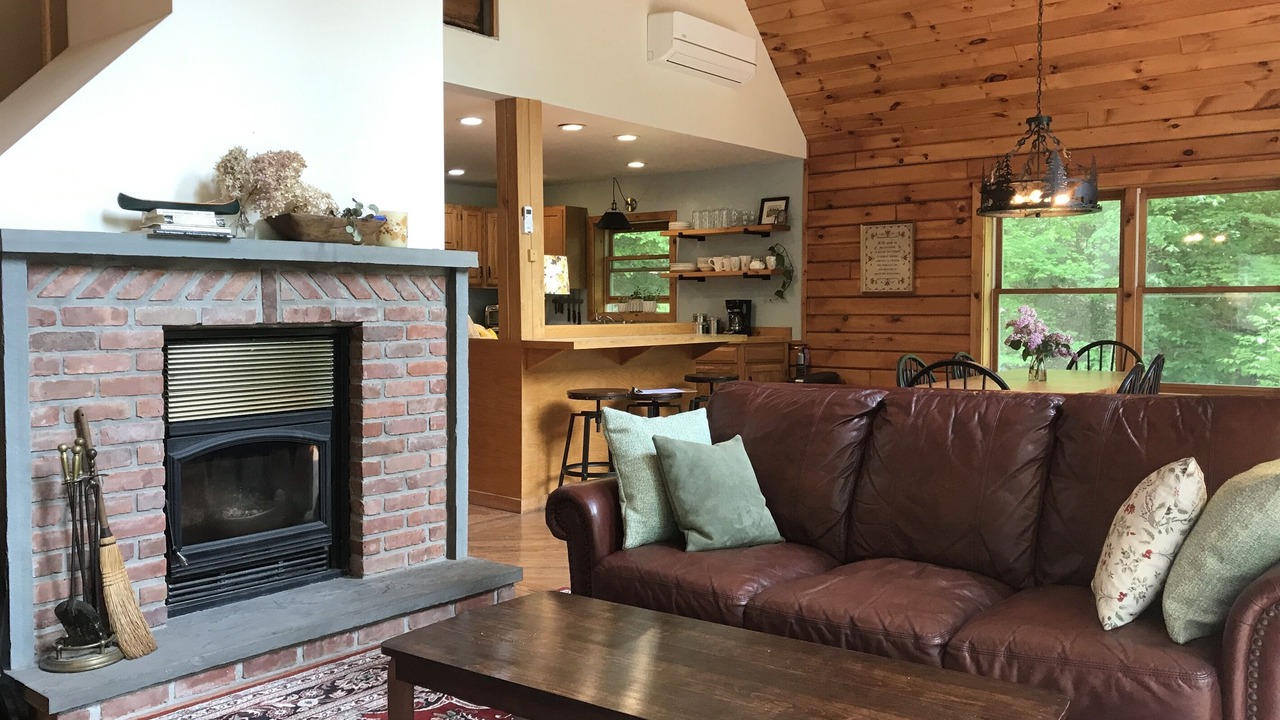Photo of Livingroom in Cooperstown