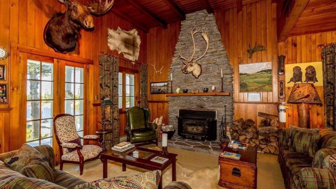 Photo of Livingroom in Unorganized Centre Parry Sound