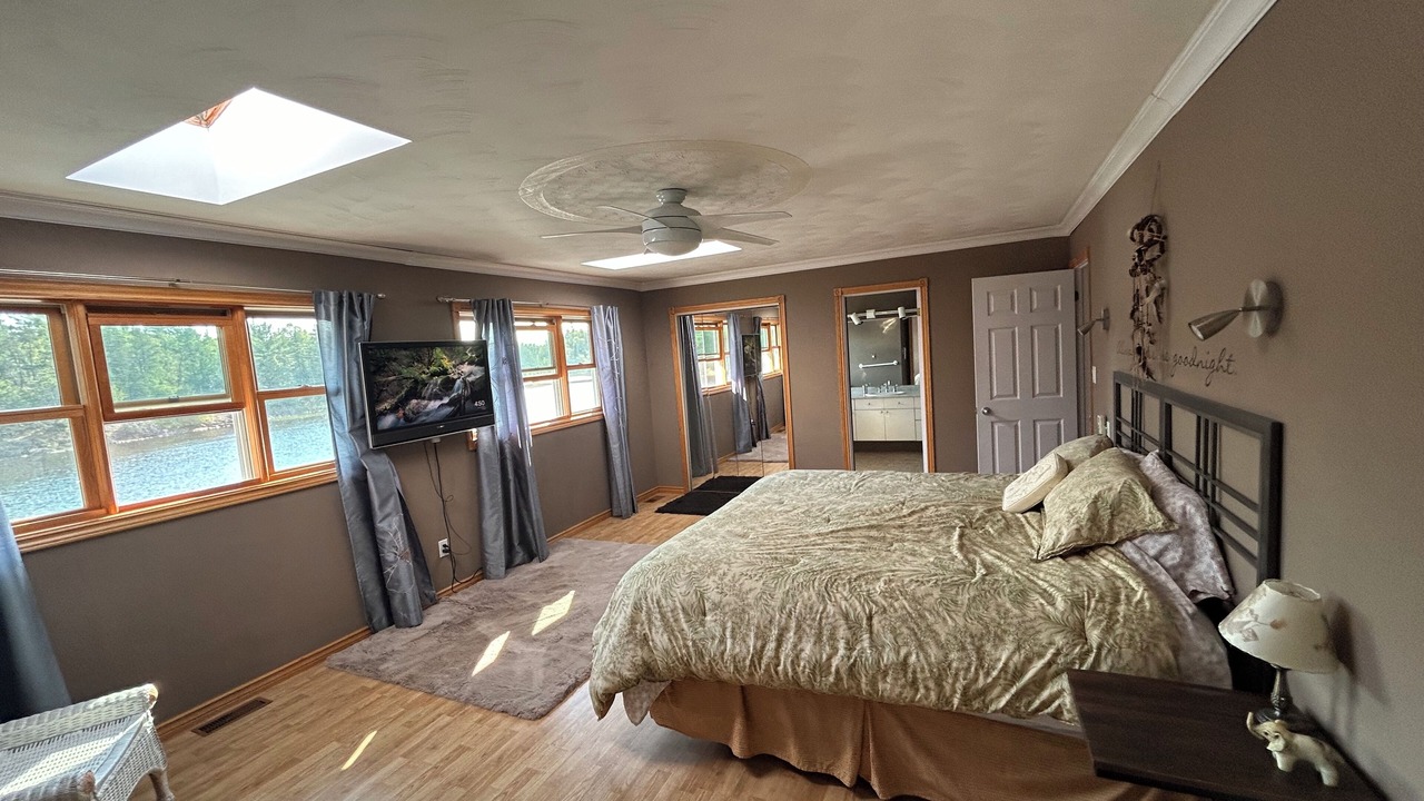 Photo of Bedroom in Unorganized Centre Parry Sound