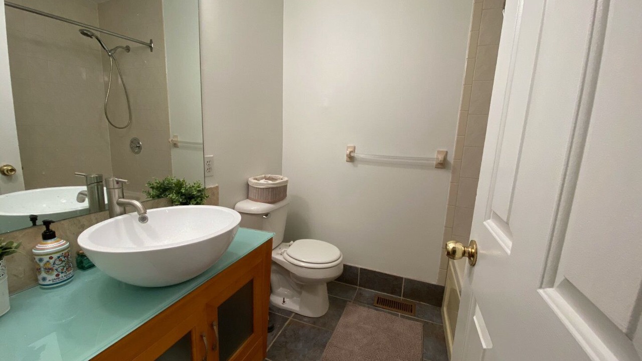 Photo of Bathroom in Bluewater Beach