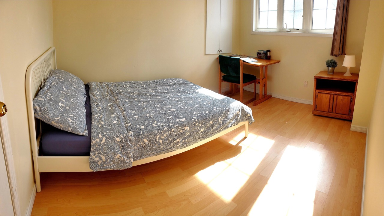 Photo of Bedroom in Village at York University