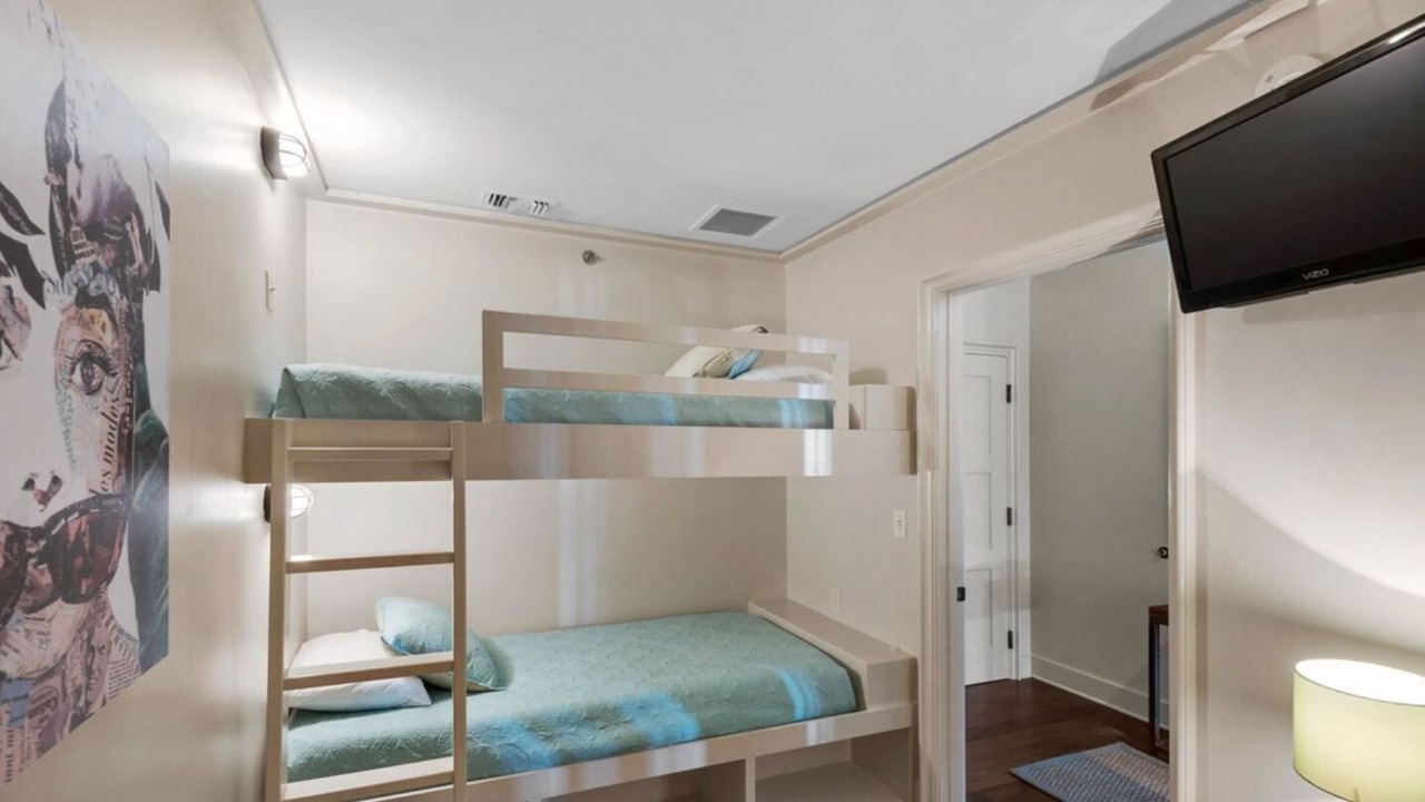 Photo of Bedroom in Seacrest Beach