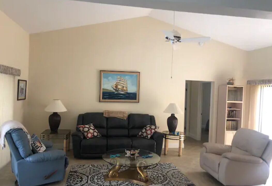 Photo of Livingroom in Lochmoor Waterway Estates