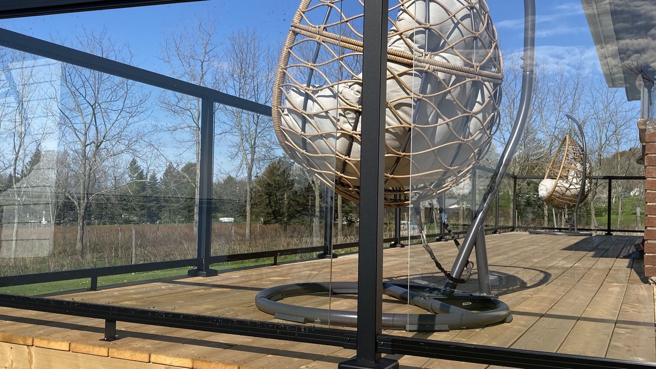 Photo of Patio Balcony in Waupoos