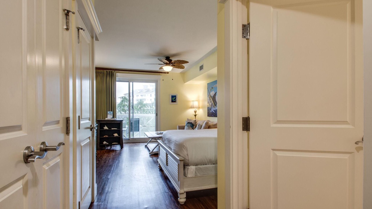 Photo of Bedroom in Baytowne Wharf