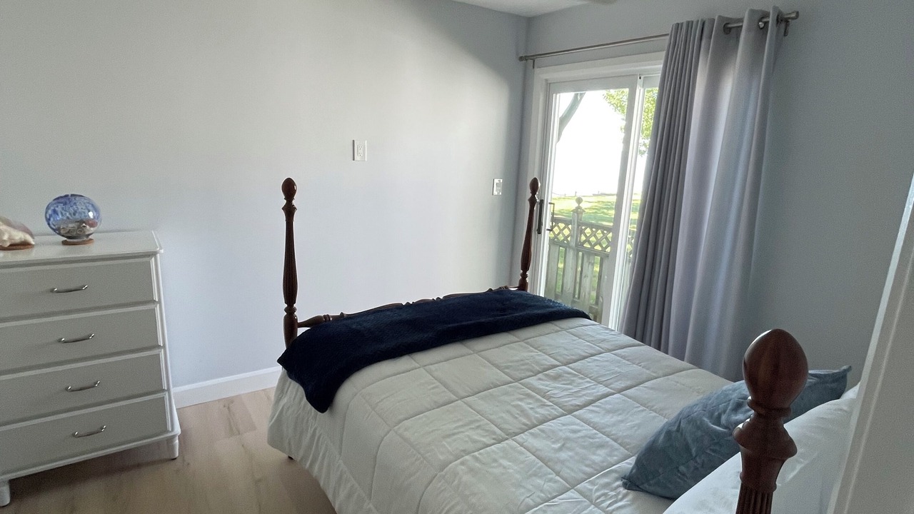 Photo of Bedroom in Lambton Shores