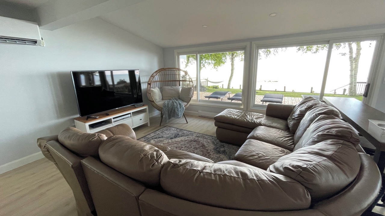 Photo of Livingroom in Lambton Shores