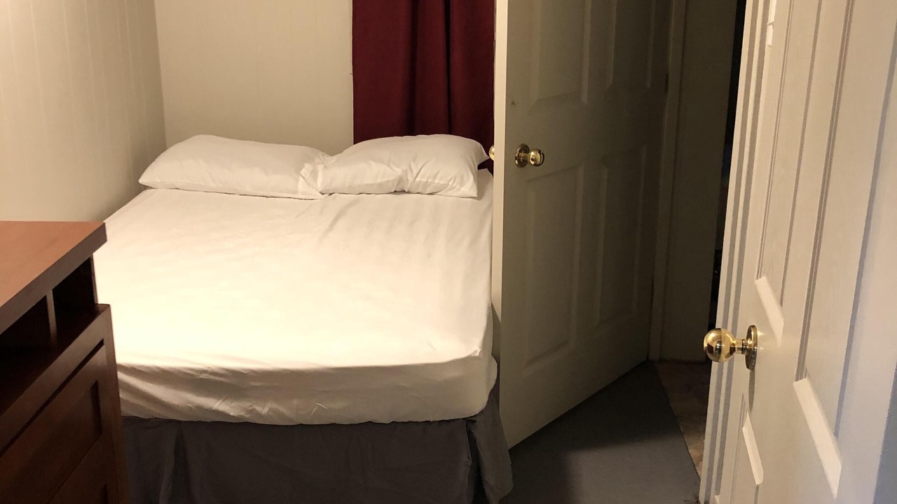 Photo of Bedroom in Wasaga Beach