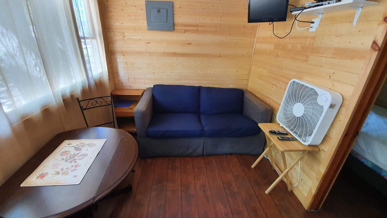 Photo of Livingroom in Wasaga Beach